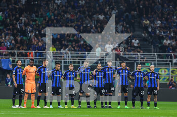 2022-10-04 - FC Internazionale team during the UEFA Champions League 2022/23 Group Stage - Group C football match between FC Internazionale and FC Barcelona at Giuseppe Meazza Stadium, Milan, Italy on October 04, 2022 - INTER - FC INTERNAZIONALE VS FC BARCELONA - UEFA CHAMPIONS LEAGUE - SOCCER