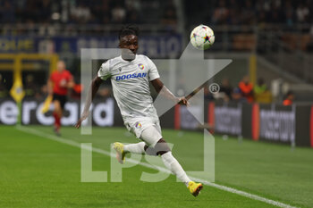 2022-10-26 - Fotune Bassey of FC Viktoria Plzen in action during the UEFA Champions League 2022/23 Group Stage - Group C football match between FC Internazionale and FC Viktoria Plzen at Giuseppe Meazza Stadium, Milan, Italy on October 26, 2022 - INTER - FC INTERNAZIONALE VS FC VIKTORIA PLZEN - UEFA CHAMPIONS LEAGUE - SOCCER
