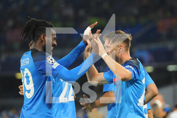 2022-09-07 - Piotr Zielinski SSC Napoli celebrate with teammates    during the Uefa Champions League match between SSC Napoli vs FC Liverpool  at Diego Armando Maradona Stadium  - SSN NAPOLI VS LIVERPOOL FC - UEFA CHAMPIONS LEAGUE - SOCCER