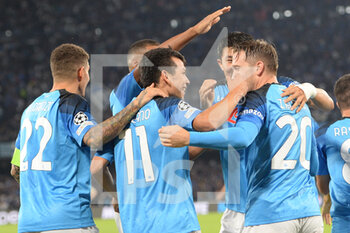 2022-10-12 - Hirving Lozano of SSC Napoli  is celebrated by his teammates after the goal during the Uefa Champions League  SSC Napoli and AFC Ajax  at Diego Armando Maradona Stadium - SSN NAPOLI VS AFC AJAX - UEFA CHAMPIONS LEAGUE - SOCCER