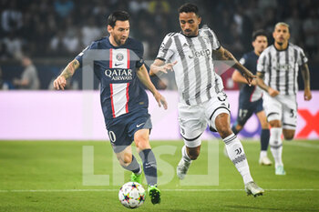 2022-09-06 - Lionel (Leo) MESSI of PSG and Danilo of Juventus during the UEFA Champions League, Group H football match between Paris Saint-Germain and Juventus FC on September 6, 2022 at Parc des Princes stadium in Paris, France - FOOTBALL - CHAMPIONS LEAGUE - PARIS SG V JUVENTUS - UEFA CHAMPIONS LEAGUE - SOCCER