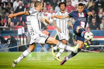 2022-09-06 - Kylian MBAPPE of PSG scores his goal during the UEFA Champions League, Group H football match between Paris Saint-Germain and Juventus FC on September 6, 2022 at Parc des Princes stadium in Paris, France - FOOTBALL - CHAMPIONS LEAGUE - PARIS SG V JUVENTUS - UEFA CHAMPIONS LEAGUE - SOCCER