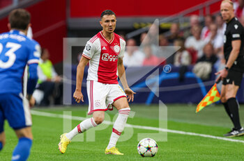 2022-09-07 - Steven Berghuis of Ajax during the UEFA Champions League match between Ajax and Rangers at the Johan Cruijff ArenA on September 7, 2022 in Amsterdam, Netherlands - FOOTBALL - CHAMPIONS LEAGUE - AJAX V RANGERS - UEFA CHAMPIONS LEAGUE - SOCCER