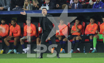 2022-09-13 - Diego Simeone coach of Atletico during the Champions League match between Bayer Leverkusen and Atletico Madrid at BayArena , Leverkusen, Germany on 13 September 2022. Photo Jurgen Fromme / firo Sportphoto / DPPI - FOOTBALL - CHAMPIONS LEAGUE - BAYER LEVERKUSEN V ATLETICO MADRID - UEFA CHAMPIONS LEAGUE - SOCCER