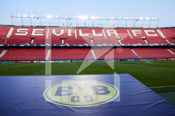 05/10/2022 - General view during the UEFA Champions League, Group G, football match between Sevilla FC and Borussia Dortmund on October 5, 2022 at Ramon Sanchez-Pizjuan stadium in Sevilla, Spain - FOOTBALL - CHAMPIONS LEAGUE - SEVILLA FC V BORUSSIA DORTMUND - UEFA CHAMPIONS LEAGUE - CALCIO