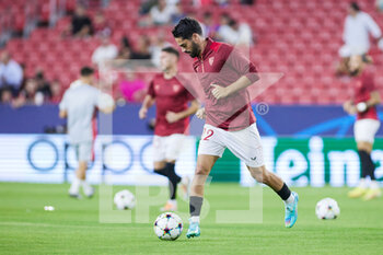 2022-10-05 - Francisco "Isco" Alarcon of Sevilla FC warms up during the UEFA Champions League, Group G, football match between Sevilla FC and Borussia Dortmund on October 5, 2022 at Ramon Sanchez-Pizjuan stadium in Sevilla, Spain - FOOTBALL - CHAMPIONS LEAGUE - SEVILLA FC V BORUSSIA DORTMUND - UEFA CHAMPIONS LEAGUE - SOCCER