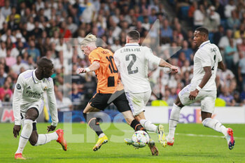 2022-10-05 - Ferland Mendy of Real Madrid, Mykhaylo Mudryk of Shakhtar, Daniel Carvajal and Rodrygo Goes of Real Madrid in action during the UEFA Champions League, Group F, football match between Real Madrid and Shakhtar Donetsk on October 5, 2022 at Santiago Bernabeu stadium in Madrid, Spain - FOOTBALL - CHAMPIONS LEAGUE - REAL MADRID V SHAKHTAR DONETSK - UEFA CHAMPIONS LEAGUE - SOCCER
