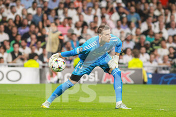 2022-10-05 - Andriy Lunin of Real Madrid during the UEFA Champions League, Group F, football match between Real Madrid and Shakhtar Donetsk on October 5, 2022 at Santiago Bernabeu stadium in Madrid, Spain - FOOTBALL - CHAMPIONS LEAGUE - REAL MADRID V SHAKHTAR DONETSK - UEFA CHAMPIONS LEAGUE - SOCCER