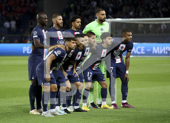 2022-10-11 - Team PSG poses before the UEFA Champions League, Group H football match between Paris Saint-Germain and SL Benfica (Lisbon) on October 11, 2022 at Parc des Princes stadium in Paris, France - FOOTBALL - CHAMPIONS LEAGUE - PARIS SG V BENFICA - UEFA CHAMPIONS LEAGUE - SOCCER