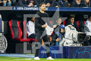 2022-10-12 - Head coach Xabi Alonso of Bayer 04 Leverkusen during the UEFA Champions League, Group B football match between Bayer 04 Leverkusen and FC Porto on October 12, 2022 at the BayArena in Leverkusen, Germany - FOOTBALL - CHAMPIONS LEAGUE - BAYER LEVERKUSEN V FC PORTO - UEFA CHAMPIONS LEAGUE - SOCCER
