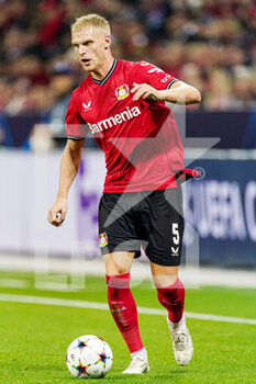 2022-10-12 - Mitchel Bakker of Bayer 04 Leverkusen during the UEFA Champions League, Group B football match between Bayer 04 Leverkusen and FC Porto on October 12, 2022 at the BayArena in Leverkusen, Germany - FOOTBALL - CHAMPIONS LEAGUE - BAYER LEVERKUSEN V FC PORTO - UEFA CHAMPIONS LEAGUE - SOCCER