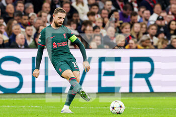2022-10-26 - Jordan Henderson of Liverpool during the UEFA Champions League, Group A football match between Ajax and Liverpool on October 26, 2022 at Johan Cruijff ArenA in Amsterdam, Netherlands - FOOTBALL - CHAMPIONS LEAGUE - AJAX V LIVERPOOL - UEFA CHAMPIONS LEAGUE - SOCCER