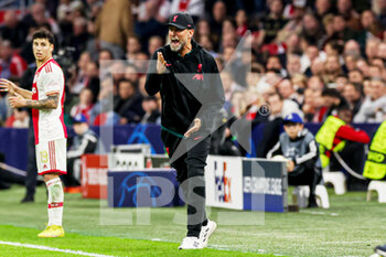 2022-10-26 - Coach Jurgen Klopp of Liverpool during the UEFA Champions League, Group A football match between Ajax and Liverpool on October 26, 2022 at Johan Cruijff ArenA in Amsterdam, Netherlands - FOOTBALL - CHAMPIONS LEAGUE - AJAX V LIVERPOOL - UEFA CHAMPIONS LEAGUE - SOCCER