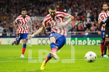 2022-10-26 - Yannick Carrasco of Atletico de Madrid misses a penalty during the UEFA Champions League, Group B football match between Atletico de Madrid and Bayer Leverkusen on October 26, 2022 at Civitas Metropolitano stadium in Madrid, Spain - FOOTBALL - CHAMPIONS LEAGUE - ATLETICO MADRID V BAYER LEVERKUSEN - UEFA CHAMPIONS LEAGUE - SOCCER
