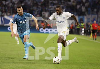 2022-11-01 - Nuno Tavares of Marseille, Ivan Perisic of Tottenham (left) during the UEFA Champions League, Group D football match between Olympique de Marseille (OM) and Tottenham Hotspur on November 1, 2022 at Velodrome stadium in Marseille, France - FOOTBALL - CHAMPIONS LEAGUE - MARSEILLE V TOTTENHAM - UEFA CHAMPIONS LEAGUE - SOCCER