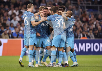 2022-11-01 - Clement Lenglet of Tottenham celebrates his goal with teammates during the UEFA Champions League, Group D football match between Olympique de Marseille (OM) and Tottenham Hotspur on November 1, 2022 at Velodrome stadium in Marseille, France - FOOTBALL - CHAMPIONS LEAGUE - MARSEILLE V TOTTENHAM - UEFA CHAMPIONS LEAGUE - SOCCER