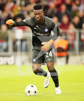 2022-11-01 - Andre Onana of Inter during the UEFA Champions League, Group C football match between Bayern Munich and FC Internazionale on November 1, 2022 at Allianz Arena in Munich, Germany - FOOTBALL - CHAMPIONS LEAGUE - BAYERN MUNICH V INTERNAZIONALE - UEFA CHAMPIONS LEAGUE - SOCCER