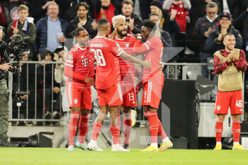 2022-11-01 - Eric Maxim Choupo-Moting of Bayern Munich celebrates his goal 2-0 with teammates during the UEFA Champions League, Group C football match between Bayern Munich and FC Internazionale on November 1, 2022 at Allianz Arena in Munich, Germany - FOOTBALL - CHAMPIONS LEAGUE - BAYERN MUNICH V INTERNAZIONALE - UEFA CHAMPIONS LEAGUE - SOCCER