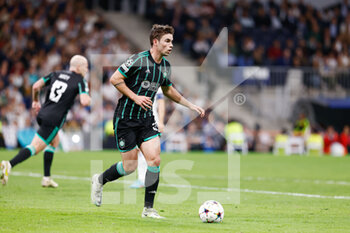 2022-11-02 - Matt O'Riley of Celtic during the UEFA Champions League, Group F football match between Real Madrid and Celtic FC on November 2, 2022 at Santiago Bernabeu stadium in Madrid, Spain - FOOTBALL - CHAMPIONS LEAGUE - REAL MADRID V CELTIC - UEFA CHAMPIONS LEAGUE - SOCCER