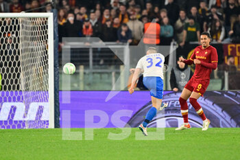 2022-03-17 - Maximilian Wittek (Vitesse) goal 0-1 during the UEFA Europa Conference League football match between AS Roma and Vitesse  at The Olympic Stadium in Rome on March 17, 2022. - AS ROMA VS VITESSE - UEFA CONFERENCE LEAGUE - SOCCER
