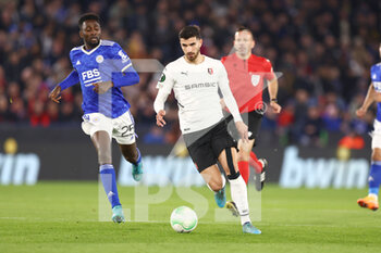 2022-03-10 - Rennes Forward Martin Terrier (7) and Leicester City Midfielder Wilfred Ndidi (25) during the UEFA Conference League, Round of 16, 1st leg football match between Leicester City and Stade Rennais (Rennes) on March 10, 2022 at King Power Stadium in Leicester, England - LEICESTER CITY VS STADE RENNAIS (RENNES) - UEFA CONFERENCE LEAGUE - SOCCER