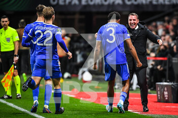 2022-03-17 - Wesley FOFANA of Leicester City celebrate his goal with teammates and Brendan RODGERS of Leicester City during the UEFA Conference League, Round of 16, 2nd leg football match between Stade Rennais (Rennes) and Leicester City on March 17, 2022 at Roazhon Park in Rennes, France - STADE RENNAIS (RENNES) VS LEICESTER CITY - UEFA CONFERENCE LEAGUE - SOCCER