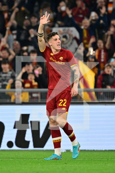 2022-04-14 - Nicolo' Zaniolo (AS Roma) celebrates after scoring the goal 4-0 during the UEFA Europa Conference League football match between AS Roma and FK Bodo/Glimt at The Olympic Stadium in Rome on April 14, 2022. - AS ROMA VS FK BODO/GLIMT - UEFA CONFERENCE LEAGUE - SOCCER
