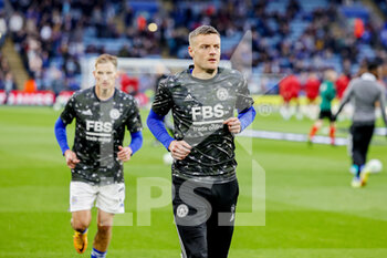 2022-04-28 - Jamie Vardy (9) of Leicester City warms up during the UEFA Europa Conference League, Semi-finals, 1st leg football match between Leicester City and AS Roma on April 28, 2022 at the King Power Stadium in Leicester, England - LEICESTER CITY VS AS ROMA - UEFA CONFERENCE LEAGUE - SOCCER