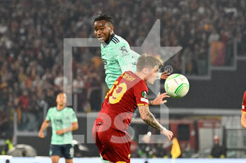2022-05-05 - Ademola Lookman (Leicester City) Nicola Zalewski (AS Roma) during the UEFA Europa Conference League football match between AS Roma and Leicester City at The Olympic Stadium in Rome on May 05, 2022. - AS ROMA VS LEICESTER - UEFA CONFERENCE LEAGUE - SOCCER
