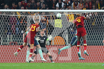 2022-05-05 - Tammy Abraham of Roma scores 1-0 goal during the UEFA Conference League, Semi-finals, 2nd leg football match between AS Roma and Leicester City on May 5, 2022 at Stadio Olimpico in Rome, Italy - AS ROMA VS LEICESTER CITY - UEFA CONFERENCE LEAGUE - SOCCER