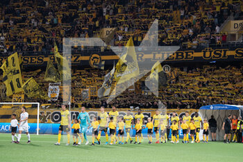 2022-08-11 - August 11, 2022, Bern, Wankdorf, Conference League: BSC Young Boys - Kuopion PS, the players from BSC Young Boys enter the field. - CONFERENCE LEAGUE: BSC YOUNG BOYS - KUOPION PS - UEFA CONFERENCE LEAGUE - SOCCER