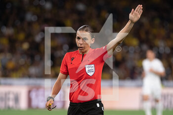 2022-08-11 - August 11, 2022, Bern, Wankdorf, Conference League: BSC Young Boys - Kuopion PS, referee Stephanie Amelie Marthe Frappart (France). - CONFERENCE LEAGUE: BSC YOUNG BOYS - KUOPION PS - UEFA CONFERENCE LEAGUE - SOCCER