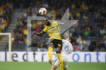 2022-08-18 - August 18, 2022, Bern, Wankdorf, Conference League Play-off: BSC Young Boys - RSC Anderlecht, #10 Nicolas Moumi Ngamaleu (Young Boys) in a header duel with #61 Kristian Fredrik Malt Arnstad (Anderlecht). - CONFERENCE LEAGUE PLAYOFF: BSC YOUNG BOYS - RSC ANDERLECHT - UEFA CONFERENCE LEAGUE - SOCCER