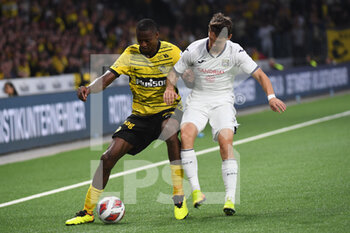 2022-08-18 - August 18, 2022, Bern, Wankdorf, Conference League Play-off: BSC Young Boys - RSC Anderlecht, #13 Mohamed Ali Camara (Young Boys) against #9 Benito Raman (Anderlecht). - CONFERENCE LEAGUE PLAYOFF: BSC YOUNG BOYS - RSC ANDERLECHT - UEFA CONFERENCE LEAGUE - SOCCER