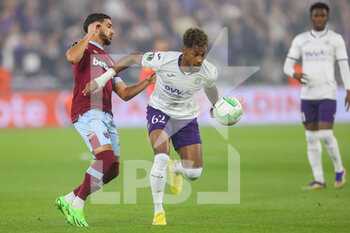 2022-10-13 - West Ham United forward Said Benrahma (22) and Anderlecht defender Michael Murillo (62) during the UEFA Europa Conference League, Group B football match between West Ham United and RSC Anderlecht on October 13, 2022 at the London Stadium in London, England - FOOTBALL - CONFERENCE LEAGUE - WEST HAM V ANDERLECHT - UEFA CONFERENCE LEAGUE - SOCCER