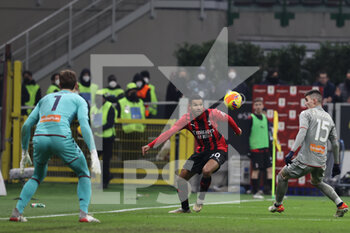 2022-01-13 - Junior Messias of AC Milan in action during the Coppa Italia 2021/22 football match between AC Milan and Genoa CFC at Giuseppe Meazza Stadium, Milan, Italy on January 13, 2022 - AC MILAN VS GENOA CFC - ITALIAN CUP - SOCCER