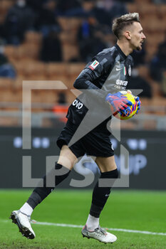 2022-01-19 - Ionut Andrei Radu of FC Internazionale in action during the Coppa Italia 2021/22 football match between FC Internazionale and Empoli FC at Giuseppe Meazza Stadium, Milan, Italy on January 19, 2022 - INTER - FC INTERNAZIONALE VS EMPOLI FC - ITALIAN CUP - SOCCER