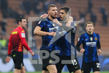 2022-01-19 - Andrea Ranocchia of FC Internazionale celebrates after scoring a goal with Edin Dzeko of FC Internazionale during the Coppa Italia 2021/22 football match between FC Internazionale and Empoli FC at Giuseppe Meazza Stadium, Milan, Italy on January 19, 2022 - INTER - FC INTERNAZIONALE VS EMPOLI FC - ITALIAN CUP - SOCCER