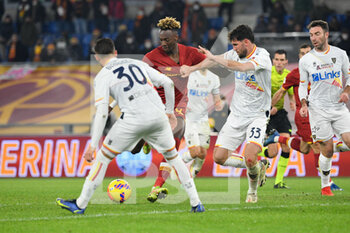 2022-01-20 - Tammy Abraham (AS Roma) goal 2-1 during the Coppa Italia Frecciarossa round of 16 match between AS Roma vs US Lecce at the Olimpic Stadium in Rome on 20 January 2022. - AS ROMA VS US LECCE - ITALIAN CUP - SOCCER
