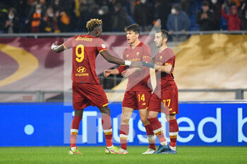 2022-01-20 - Eldor Shomurodov (AS Roma) celebrates after scoring the goal 3-1 during the Coppa Italia Frecciarossa round of 16 match between AS Roma vs US Lecce at the Olimpic Stadium in Rome on 20 January 2022. - AS ROMA VS US LECCE - ITALIAN CUP - SOCCER