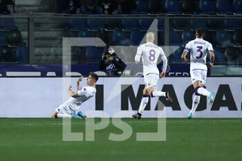 2022-02-10 - Krzysztof Piatek (ACF Fiorentina) celebrates after scoring his side's first goal of the match - ATALANTA BC VS ACF FIORENTINA - ITALIAN CUP - SOCCER