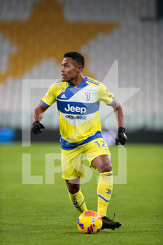 2022-01-18 - Alex Sandro (Juventus Fc) during the Italian Cup, Coppa Italia, round of 16 football match between Juventus FC and UC Sampdoria on January 18, 2022 at Allianz Stadium in Turin, Italy - JUVENTUS FC VS UC SAMPDORIA - ITALIAN CUP - SOCCER