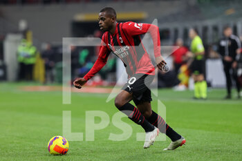 2022-02-09 - Pierre Kalulu of AC Milan in action during the Coppa Italia 2021/22 football match between AC Milan and SS Lazio at Giuseppe Meazza Stadium, Milan, Italy on February 09, 2022 - AC MILAN VS SS LAZIO - ITALIAN CUP - SOCCER