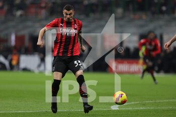 2022-03-01 - Rade Krunic of AC Milan in action during the Coppa Italia 2021/22 football match between AC Milan and FC Internazionale at Giuseppe Meazza Stadium, Milan, Italy on March 01, 2022 - AC MILAN VS FC INTERNAZIONALE - ITALIAN CUP - SOCCER