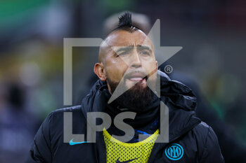 2022-03-01 - Arturo Vidal of FC Internazionale looks on during the Coppa Italia 2021/22 football match between AC Milan and FC Internazionale at Giuseppe Meazza Stadium, Milan, Italy on March 01, 2022 - AC MILAN VS FC INTERNAZIONALE - ITALIAN CUP - SOCCER