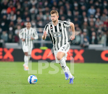 2022-04-20 - Matthijs De Light of Juventus Fc during the Italian Cup, Coppa Italia, semi-finals 2nd leg football match between Juventus FC and ACF Fiorentina on April 20, 2022 at Allianz stadium in Turin, Italy - JUVENTUS FC VS ACF FIORENTINA - ITALIAN CUP - SOCCER