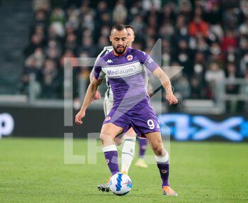 2022-04-20 - Arthur Cabral of ACF Fiorentina during the Italian Cup, Coppa Italia, semi-finals 2nd leg football match between Juventus FC and ACF Fiorentina on April 20, 2022 at Allianz stadium in Turin, Italy - JUVENTUS FC VS ACF FIORENTINA - ITALIAN CUP - SOCCER