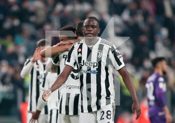 2022-04-20 - Denis Zakaria of Juventus Fc during the Italian Cup, Coppa Italia, semi-finals 2nd leg football match between Juventus FC and ACF Fiorentina on April 20, 2022 at Allianz stadium in Turin, Italy - JUVENTUS FC VS ACF FIORENTINA - ITALIAN CUP - SOCCER