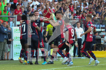 2022-08-05 - Players Cagliari Jubilates after gol 3-2
after gol 3-2 during the Italian Cup 2022-23  Match of Cagliari Calcio Vs Perugia on 5 August 2022 at the Unipol Domus Stadium, Cagliari, Italy 


 - CAGLIARI CALCIO VS AC PERUGIA - ITALIAN CUP - SOCCER