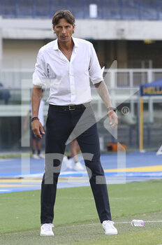 2022-08-07 - Gabriele Cioffi Head Coach of Hellas Verona FC during Hellas Verona vs SSC Bari, round of 32° of Coppa Italia Frecciarossa 2022-23, at Marcantoni Bentegodi stadium of Verona (VR), Italy, on August 07, 2022. - HELLAS VERONA VS SSC BARI - ITALIAN CUP - SOCCER
